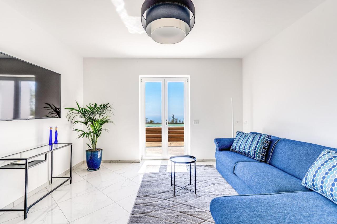 Villa Rusinella Minimalist Retreat With Sea Views Massa Lubrense Exteriör bild