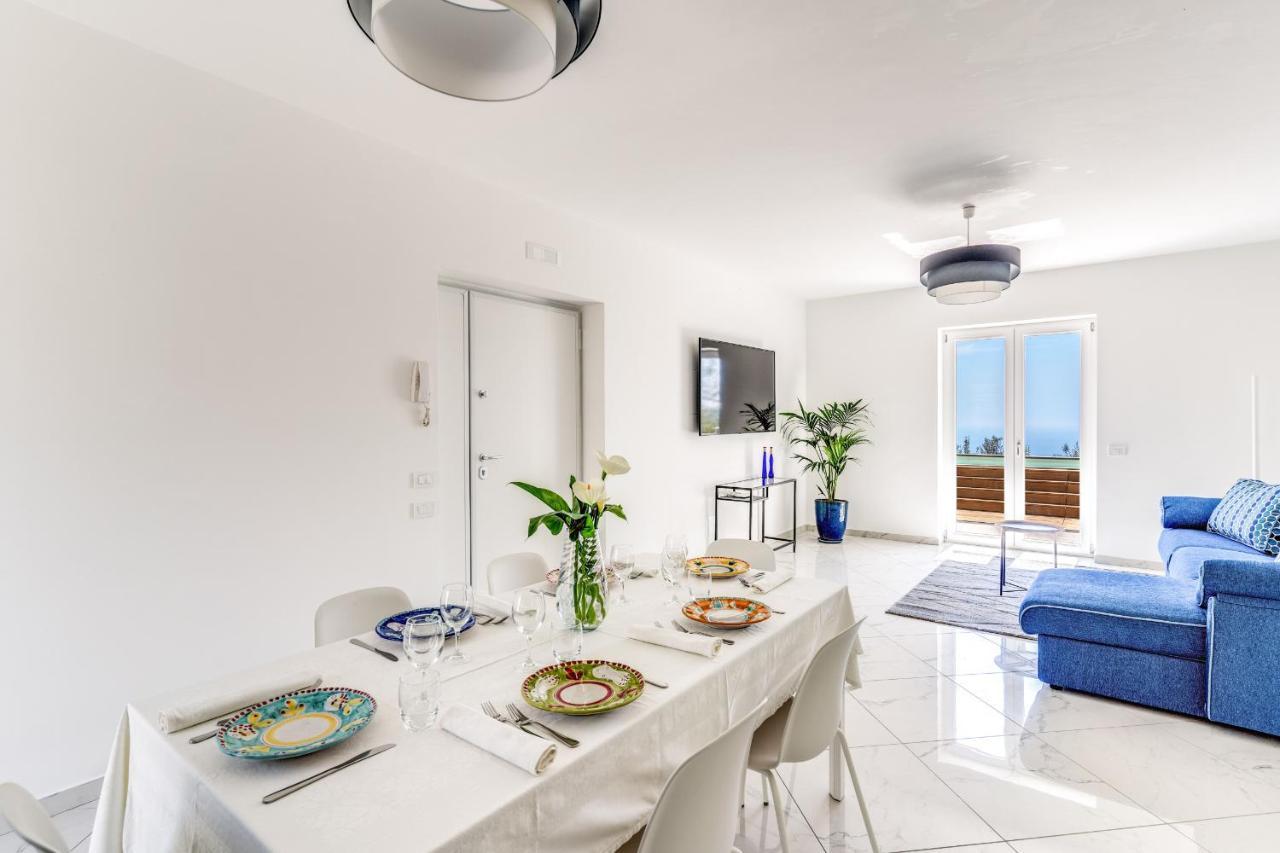 Villa Rusinella Minimalist Retreat With Sea Views Massa Lubrense Exteriör bild