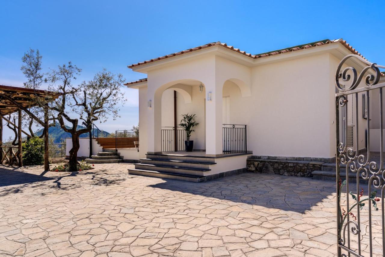 Villa Rusinella Minimalist Retreat With Sea Views Massa Lubrense Exteriör bild