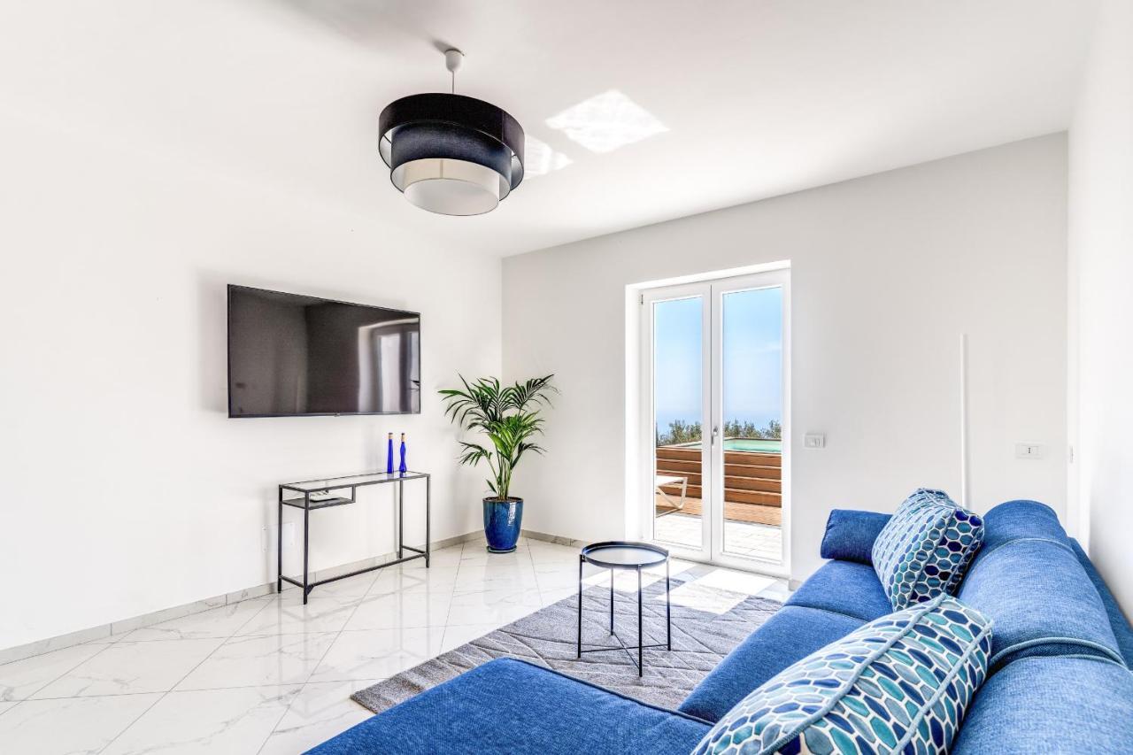Villa Rusinella Minimalist Retreat With Sea Views Massa Lubrense Exteriör bild